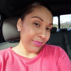 Meet your Posher, Priscilla